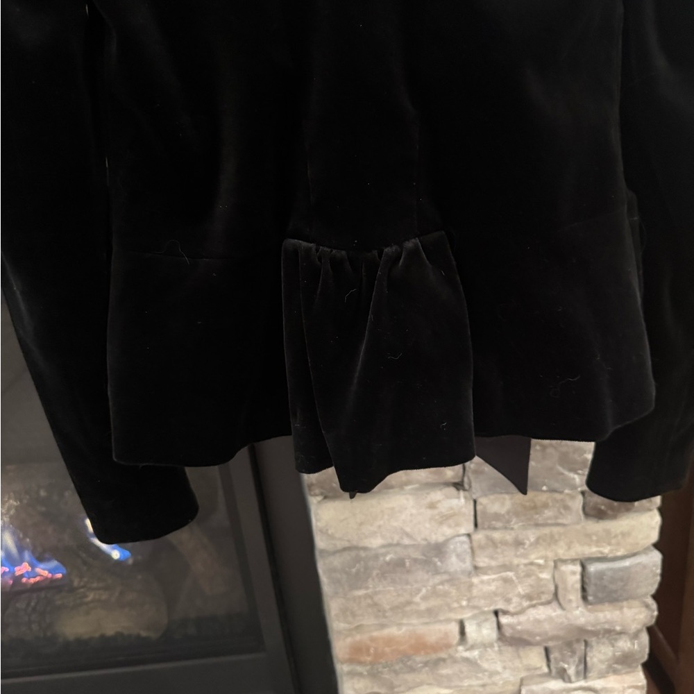 Diane Von Furstenberg Black Velvet Jacket with Bow - Size 2 - Picture 9 of 10